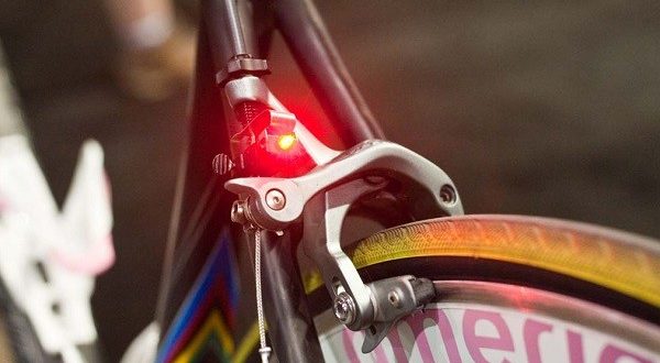 Stop light on a bicycle - what is it, how to make your own hands