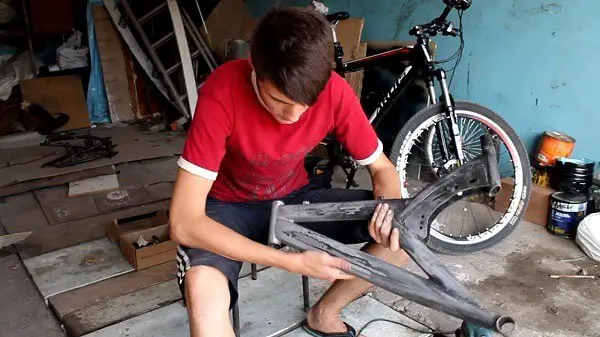preparations for painting the bike