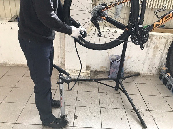 preparing bicycle wheels for the season