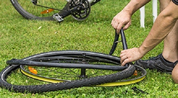 use of a bicycle repair kit
