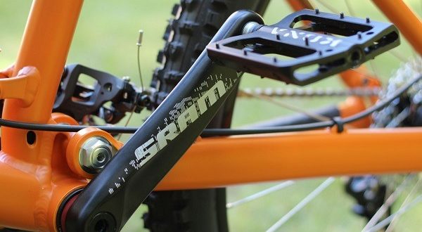 Why the pedals on the bike spin - what to do, tips