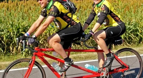 Tandem bicycle - features, advantages and disadvantages