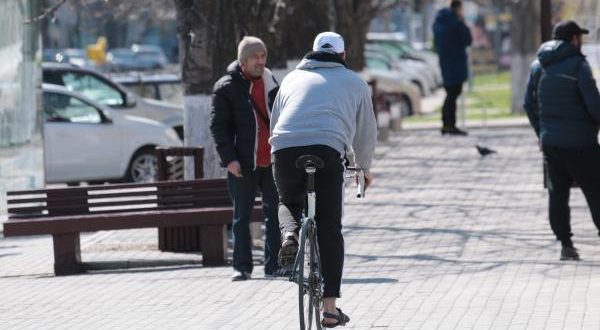 Can I Ride a Bicycle on Sidewalks: Features and Prohibitions