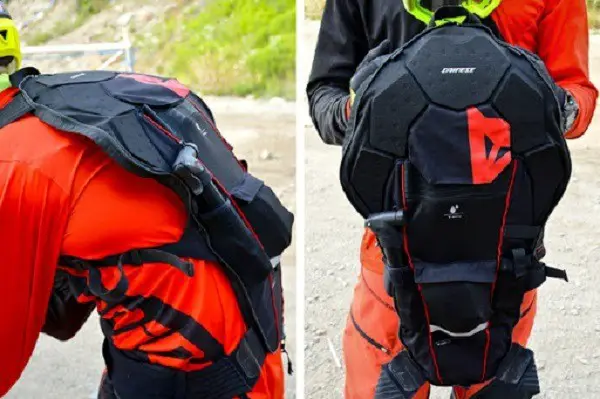 Cycling backpack to protect your back