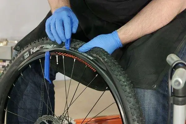 replacing a bicycle tire